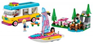 LEGO 41681 Camper Van nel bosco con barca a vela